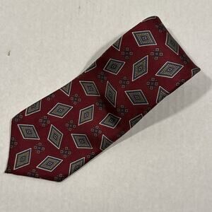 DAKS London New York Red Geometric Mens Tie 100% Silk 58" x 3.5" Foulard Necktie